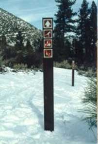 Carsonite fiberglass recreational trail sign