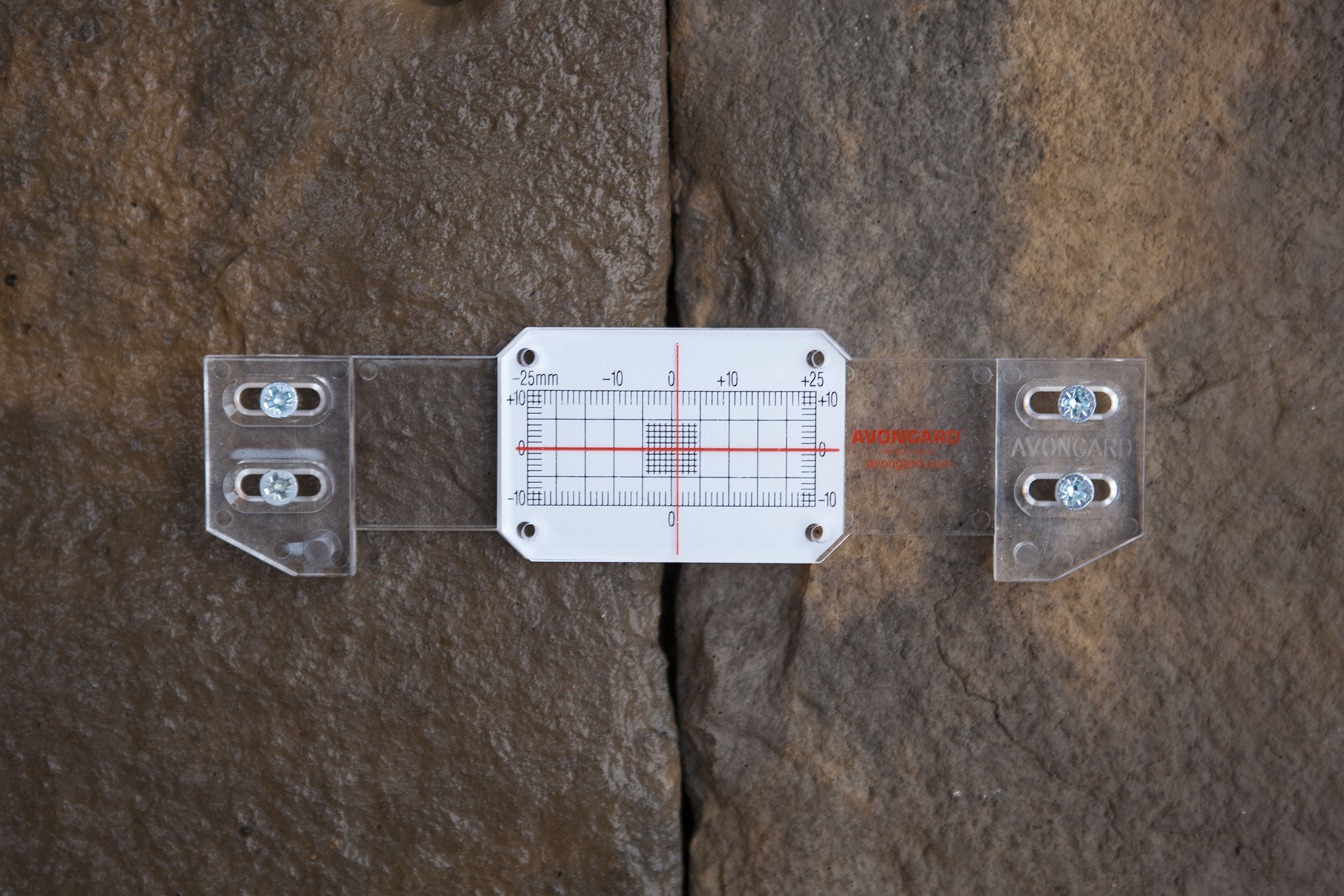 Avongard Crack Monitor Crack Monitoring
